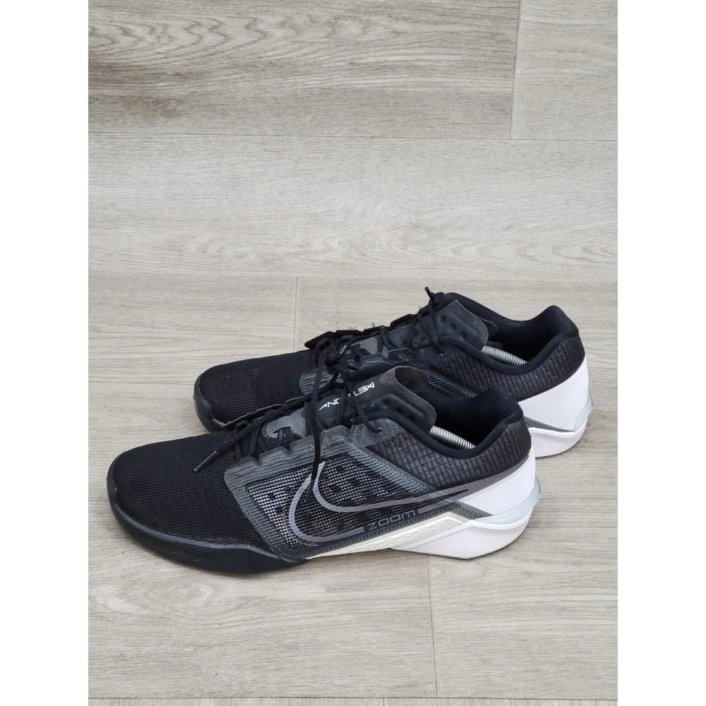 Nike Zoom Metcon Turbo 2 DH3392-010 Mens Size 11 Black Athletic Gym Shoes Used